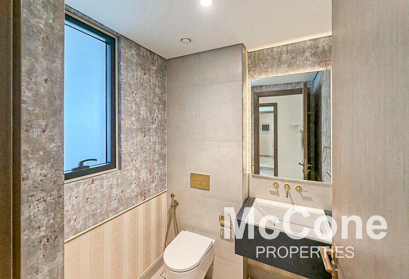 Fully Furnished | At the Park and Pool | Luxury photo 13