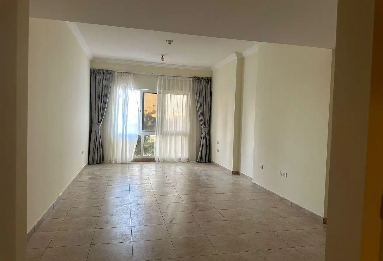 102838498 - Property Main Image