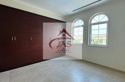 Villa - 3 Bedrooms - 4 Bathrooms for rent in District 5 - Jumeirah Park - Dubai