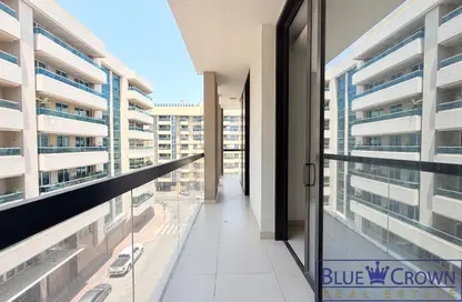 Apartment - 3 Bedrooms - 4 Bathrooms for rent in Golden Sands 16 - Al Mankhool - Bur Dubai - Dubai
