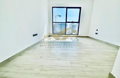 Apartment - 2 - 3 for rent in Jumeirah Garden City - Al Satwa - Dubai