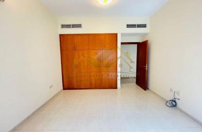 Apartment - 2 Bedrooms - 3 Bathrooms for rent in Al Raffa - Bur Dubai - Dubai