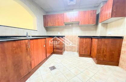 Apartment - 1 - 2 for rent in University View Block C - University View - Dubai Silicon Oasis - Dubai