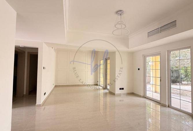 92248689 - Property Main Image