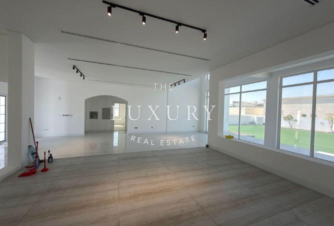 85748902 - Property Image 2