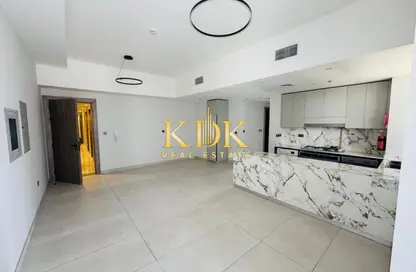 Apartment - 2 Bedrooms - 2 Bathrooms for rent in Amal Tower - Dubai Sports City - Dubai
