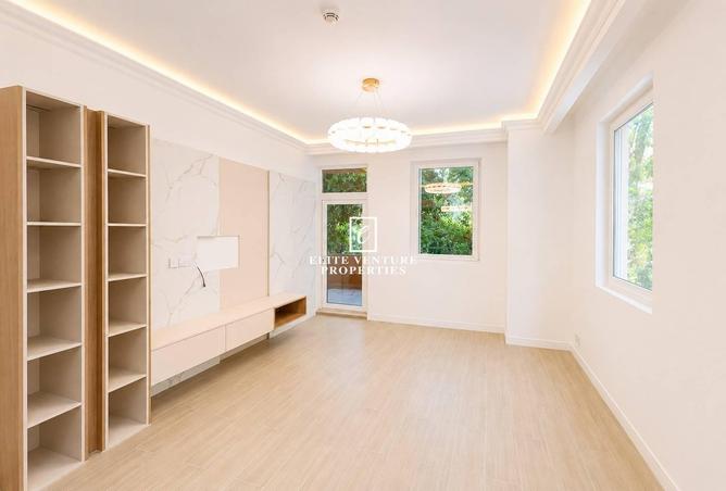 98257347 - Property Image 2