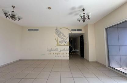 Apartment - 2 - 4 for rent in Al Khan Corniche - Al Khan - Sharjah