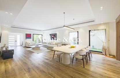 Villa - 4 Bedrooms - 5 Bathrooms for sale in Meadows 7 - Meadows - Dubai
