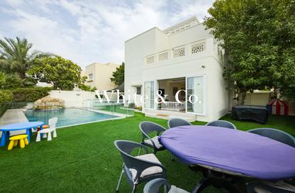 Villa - 4 Bedrooms - 5 Bathrooms for sale in Meadows 7 - Meadows - Dubai