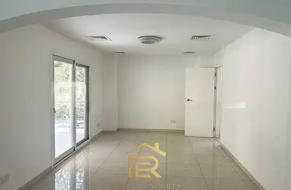 Villa - 4 Bedrooms - 5 Bathrooms for rent in Meadows 1 - Meadows - Dubai