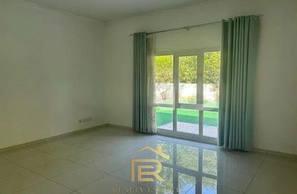 Villa - 4 Bedrooms - 5 Bathrooms for rent in Meadows 1 - Meadows - Dubai