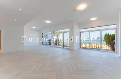 Villa - 5 Bedrooms - 7 Bathrooms for rent in Palma Residences - Palm Jumeirah - Dubai