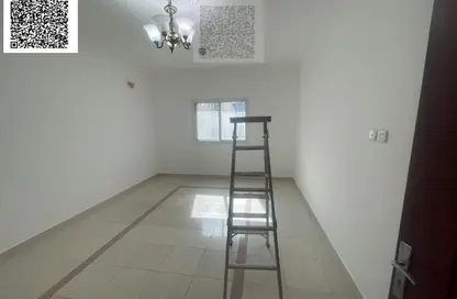 عمارة بالكامل - 8 غرف نوم - 8 حمامات للبيع في مساكن كورنيش عجمان - طريق كورنيش عجمان - عجمان