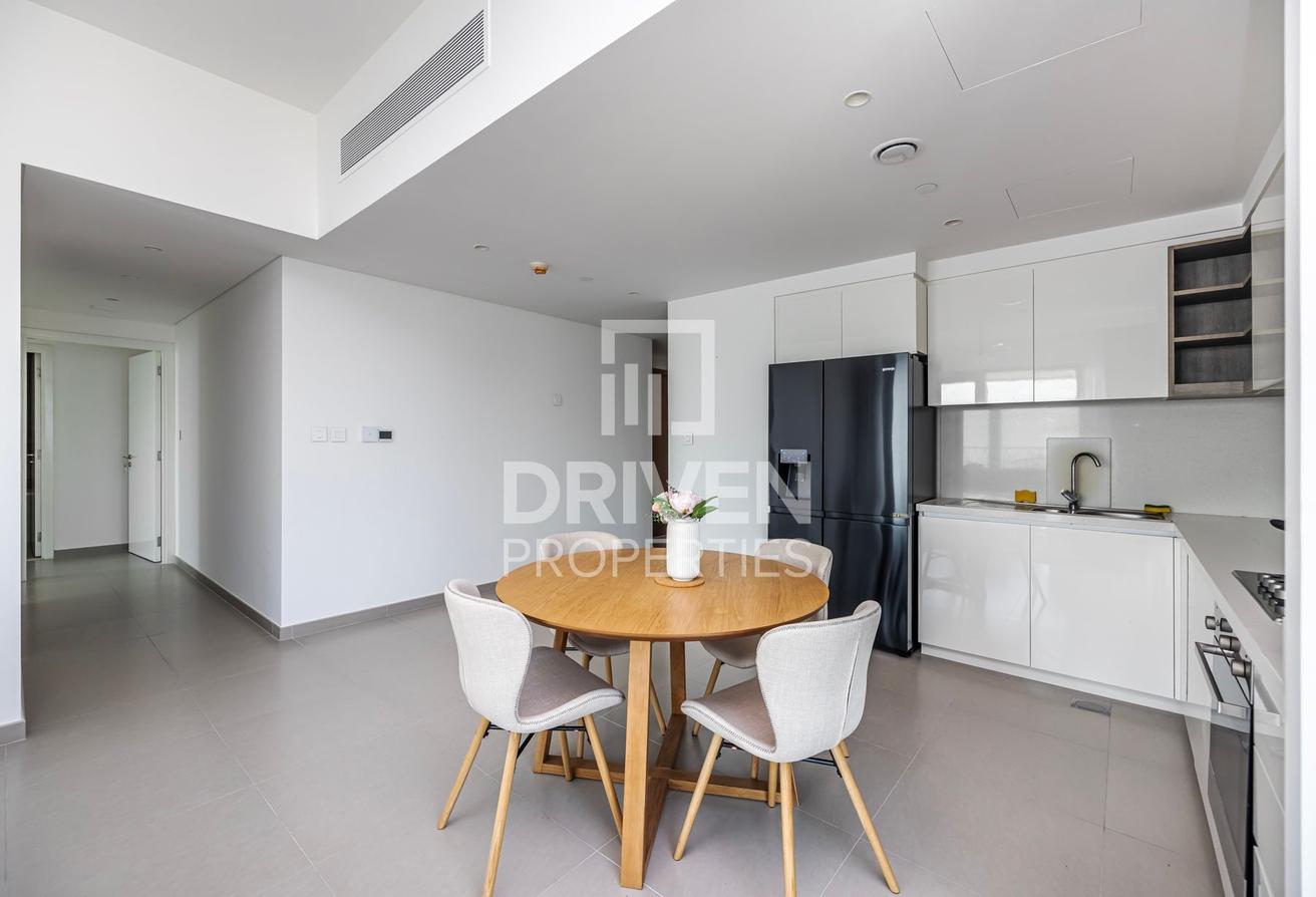Corner Unit | Fully Furnished | High Floor photo 15
