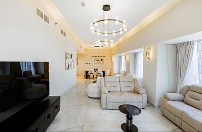 Apartment - 4 - 6 for rent in Cayan Tower - Dubai Marina - Dubai