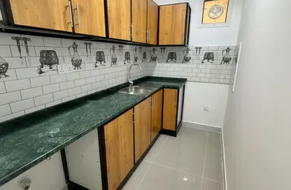 Apartment - Studio - 1 Bathroom for rent in Al Falah Street - City Downtown - Abu Dhabi