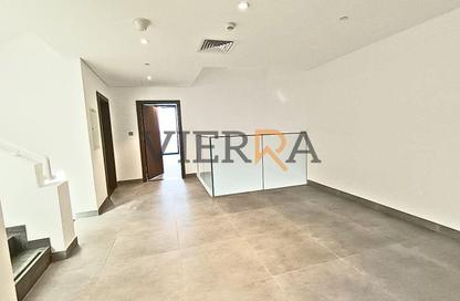 Duplex - 4 - 6 for rent in Al Sail Tower - Al Dana - Al Raha Beach - Abu Dhabi