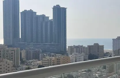 شقة - غرفة نوم - 2 حمامات للايجار في مساكن كورنيش عجمان - طريق كورنيش عجمان - عجمان