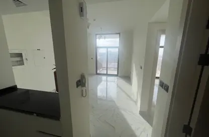 شقة - غرفة نوم - 2 حمامات للايجار في الأمل تاور - مدينة دبي الرياضية - دبي