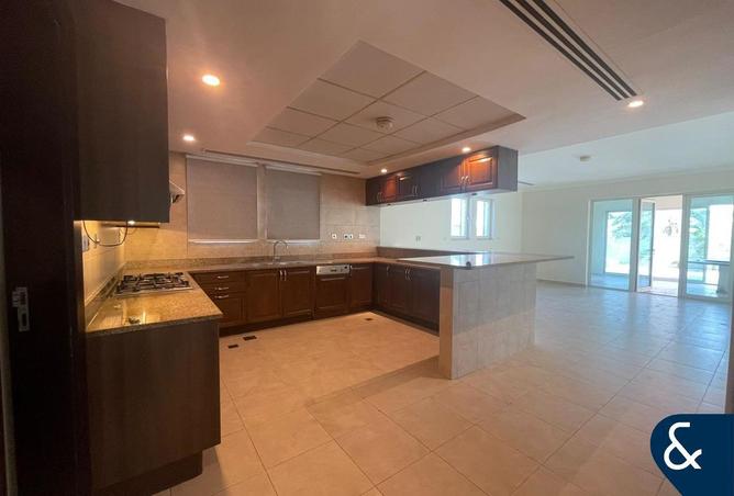 73874002 - Property Image 3