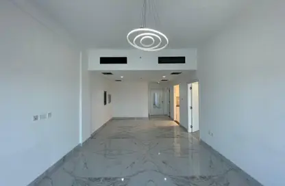 Apartment - 1 Bedroom - 2 Bathrooms for rent in Al Amir Abdullah Building - International City Phase 2 - Al Warsan 4 - Al Warsan - Dubai