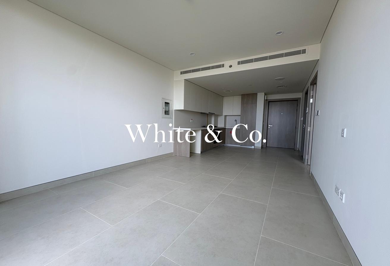 Golf Course View | Unfurnished | Brand New photo 6