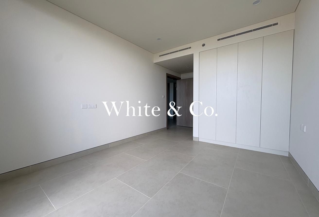 Golf Course View | Unfurnished | Brand New photo 5