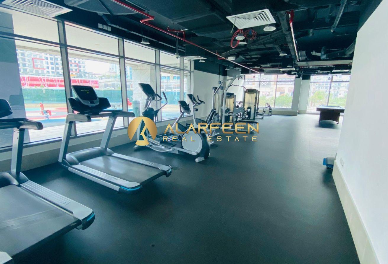 Chiller Free 1 Year | Prime Location | Spacious photo 15