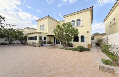 Villa - 3 - 4 for sale in District 8 - Jumeirah Park - Dubai