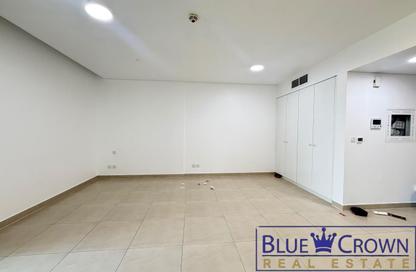 Apartment - Studio - 1 Bathroom for rent in Al Mankhool - Bur Dubai - Dubai
