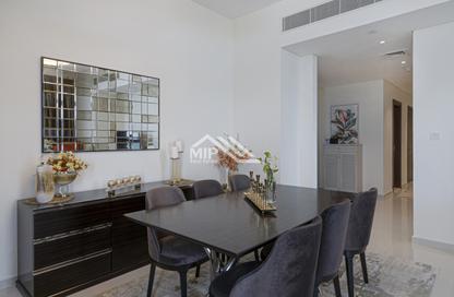 Apartment - 3 - 5 for rent in Golf Promenade 2B - Golf Promenade 2 - Golf Town - Damac Hills - Dubai
