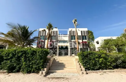 Villa - 6 Bedrooms - 7 Bathrooms for rent in Signature Villas Frond P - Signature Villas - Palm Jumeirah - Dubai
