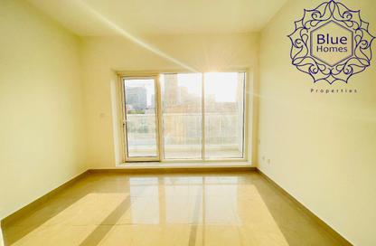 Apartment - 1 - 2 for rent in Royal JVC Building - District 10 - Jumeirah Village Circle - Dubai