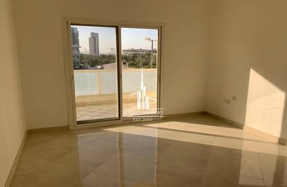 Townhouse - 4 - 6 for rent in Garden Lane Villas - District 15 - Jumeirah Village Circle - Dubai