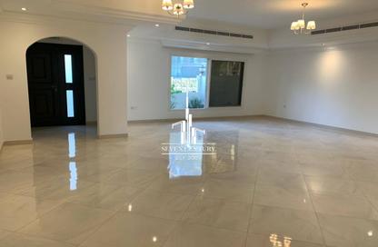 Townhouse - 4 - 6 for rent in Garden Lane Villas - District 15 - Jumeirah Village Circle - Dubai