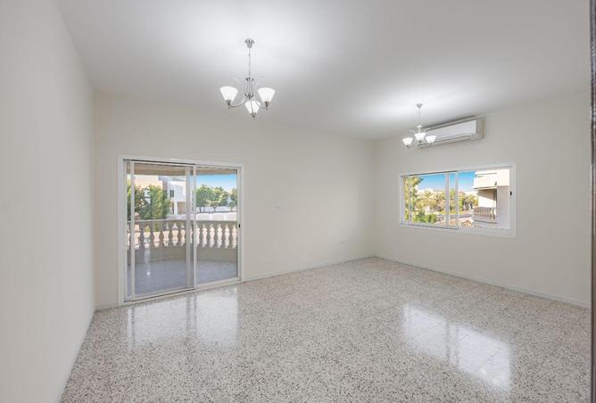 73858847 - Property Image 3