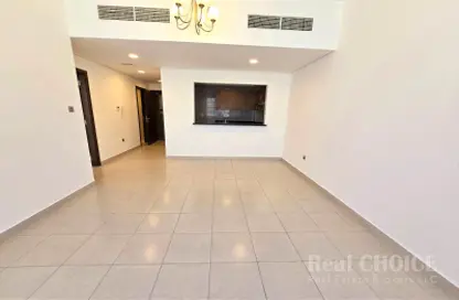 Apartment - 1 Bedroom - 2 Bathrooms for rent in Masaken Al Muraqqabat 07 - Al Muraqqabat - Deira - Dubai