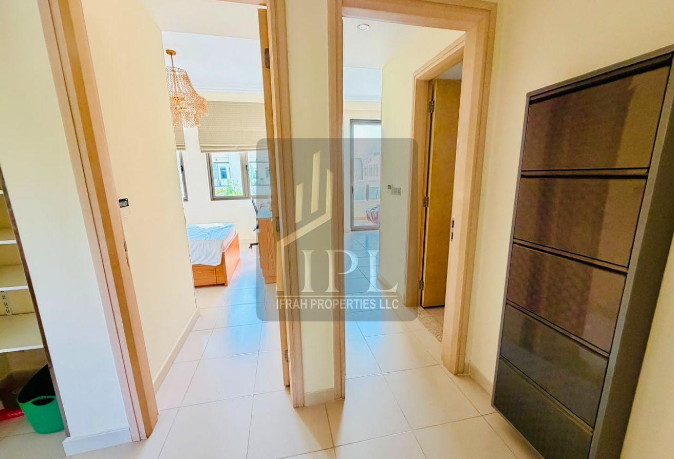 Luxury Fully Furnished | Upgraded | Ready to Move photo 23