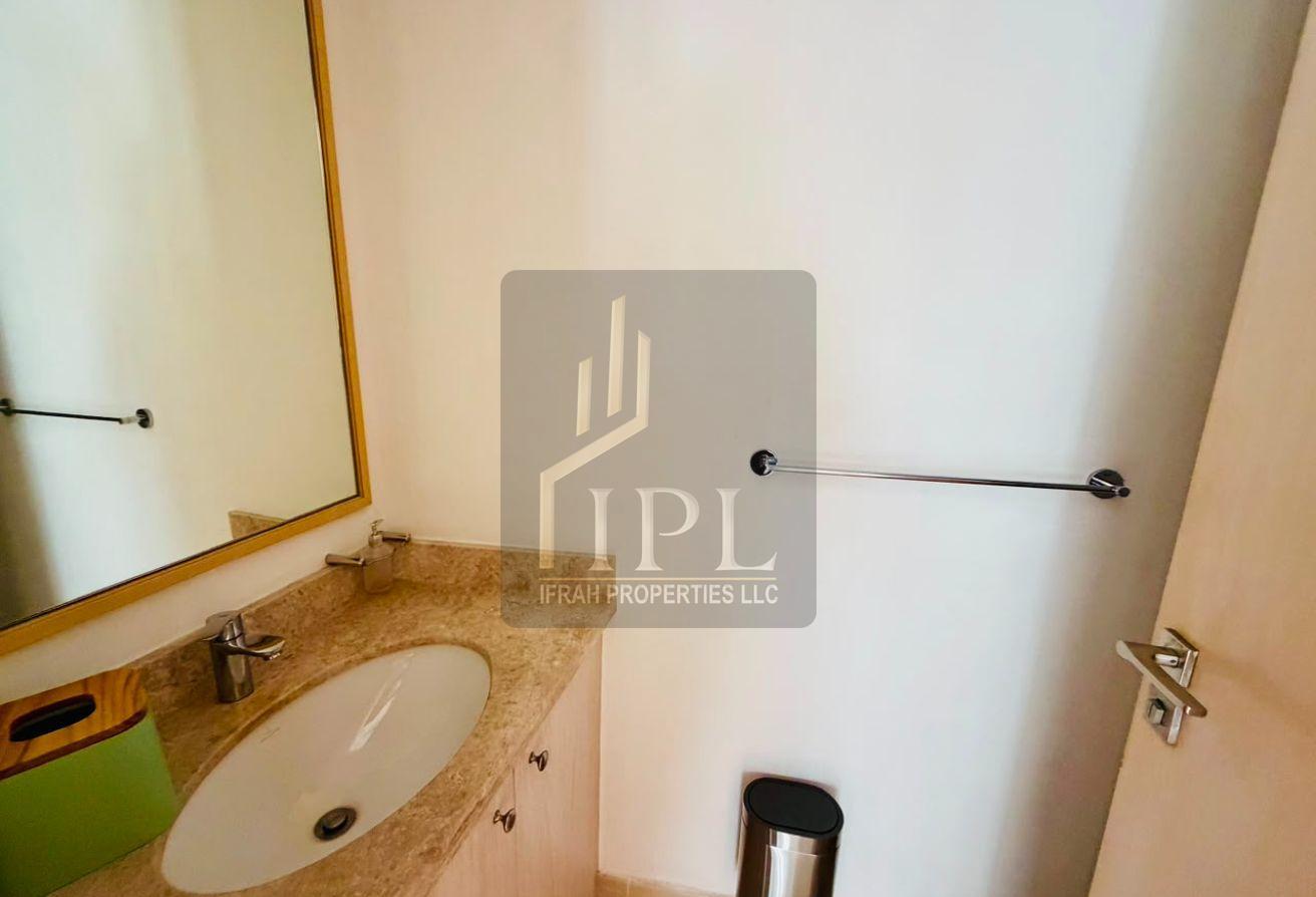 Luxury Fully Furnished | Upgraded | Ready to Move photo 22
