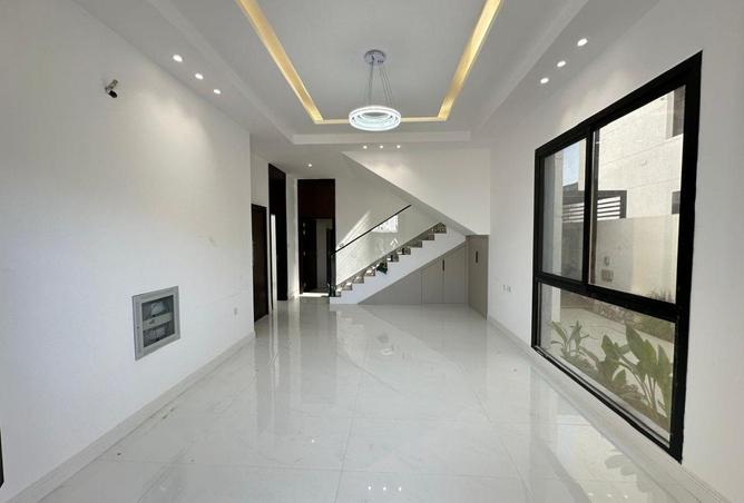98245223 - Property Image 3