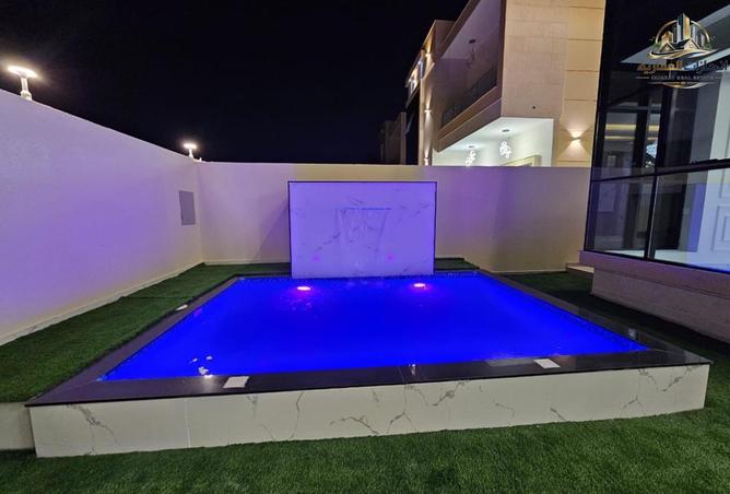 73110641 - Property Image 2