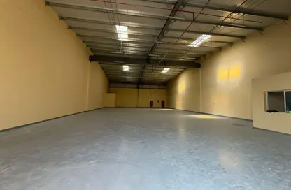Warehouse - Studio - 1 Bathroom for rent in Al Sajaa Industrial - Al Sajaa - Sharjah