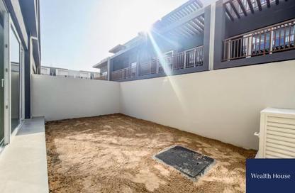 Townhouse - 4 - 4 for rent in Verona - Damac Hills 2 - Dubai