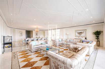 Apartment - 4 - 6 for rent in Palazzo Versace - Culture Village - Dubai Apartment - 4 - 6 for rent in Palazzo Versace - Culture Village - Dubai