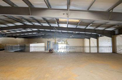 Warehouse - Studio - 1 for rent in Al Sajaa S - Al Sajaa - Sharjah