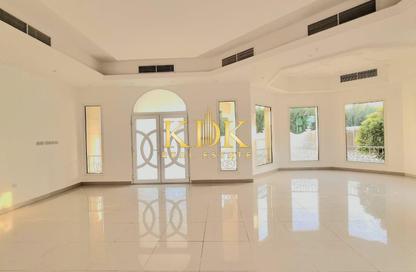 Villa - 4 - 6 for rent in Nad Al Sheba 4 - Nad Al Sheba - Dubai