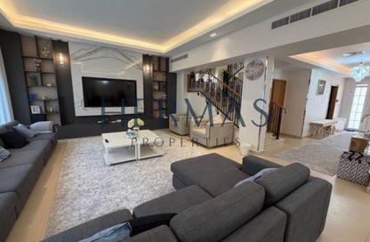Villa - 5 - 6 for rent in Nad Al Sheba Villas - Nad Al Sheba 3 - Nad Al Sheba - Dubai