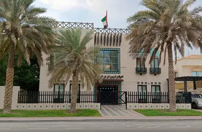 Villa - 5 Bedrooms - 5 Bathrooms for rent in Jumeirah 3 Villas - Jumeirah 3 - Jumeirah - Dubai