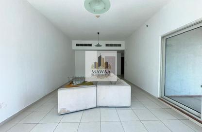 Apartment - 2 Bedrooms - 3 Bathrooms for rent in Cascades Tower - Dubai Marina - Dubai